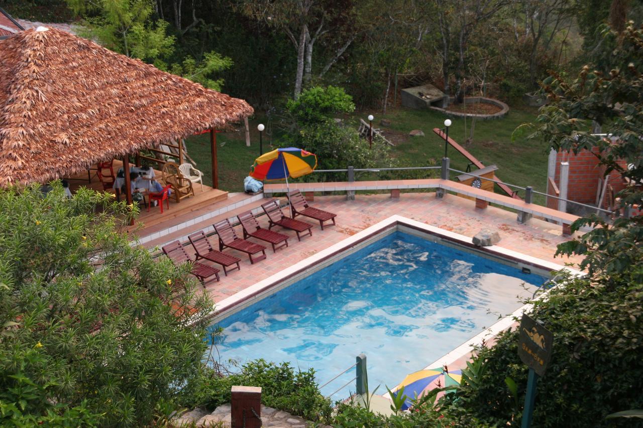 Hotel Esmeralda Coroico Exterior foto