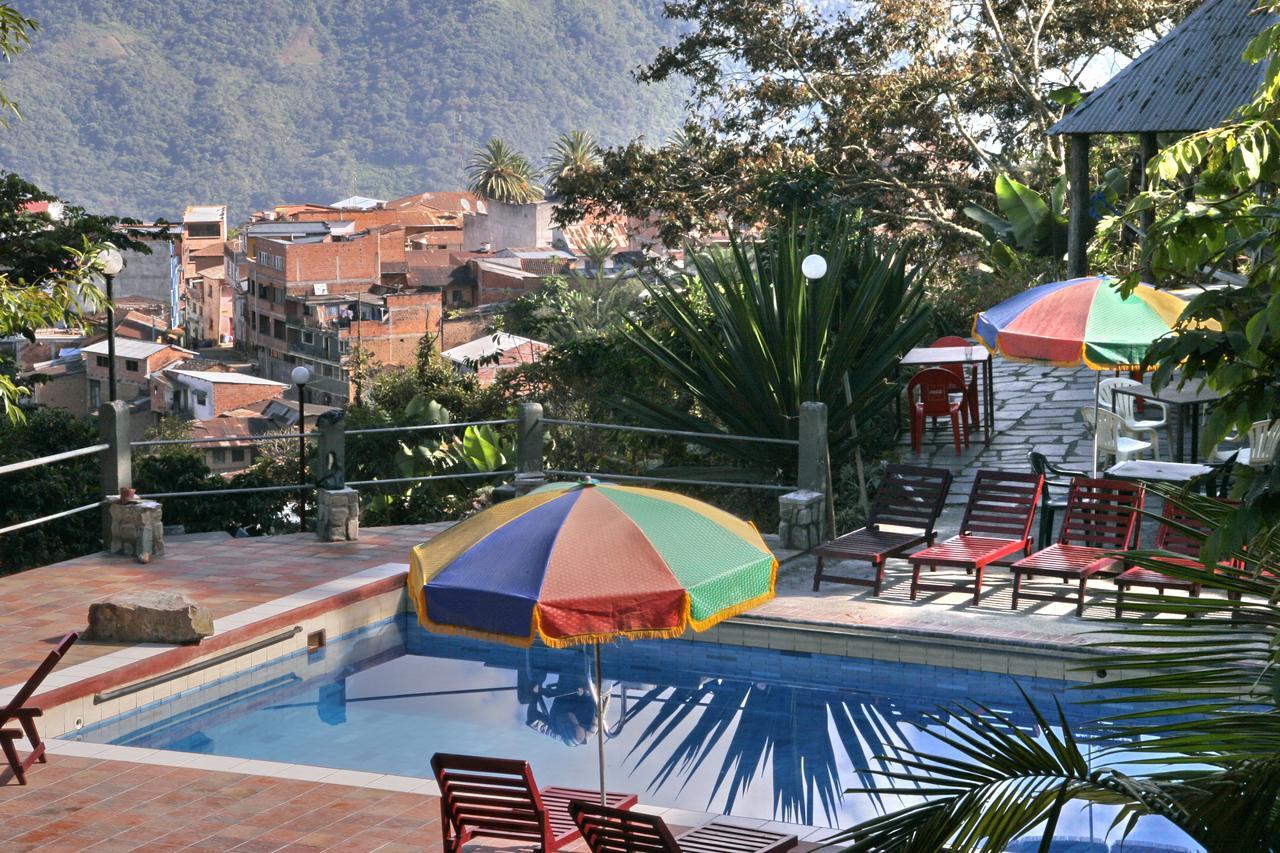Hotel Esmeralda Coroico Exterior foto